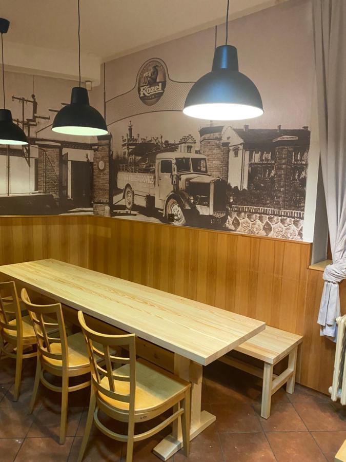 Kamenice Restaurace U Vlkove酒店 外观 照片